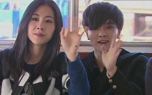 李飞妈妈的闺蜜爆料视频,李飞妈妈惊人内幕,揭秘家庭背后故事  第2张 李飞妈妈的闺蜜爆料视频,李飞妈妈惊人内幕,揭秘家庭背后故事  第2张