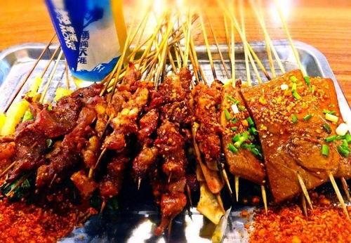 西安烧烤爆料事件视频,街头冲突引热议  第3张 西安烧烤爆料事件视频,街头冲突引热议  第3张