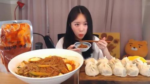 娱乐吃瓜酱吃面条视频,趣味横生瞬间引网友热议  第2张 娱乐吃瓜酱吃面条视频,趣味横生瞬间引网友热议  第2张