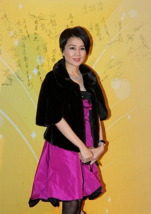 梁安琪最新爆料公主裙,公主裙背后的时尚传奇与情感纠葛”