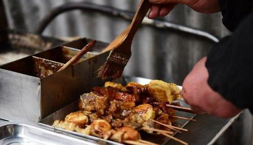 武汉夸父炸串爆料视频,夸父炸串,火爆视频揭秘美味瞬间  第3张 武汉夸父炸串爆料视频,夸父炸串,火爆视频揭秘美味瞬间  第3张