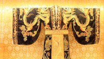 最新龙袍爆料视频,宫廷服饰的华丽蜕变与传承  第2张 最新龙袍爆料视频,宫廷服饰的华丽蜕变与传承  第2张