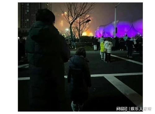 娱乐圈吃瓜爆料博主剪影,跟随吃瓜博主探寻幕后真相  第3张 娱乐圈吃瓜爆料博主剪影,跟随吃瓜博主探寻幕后真相  第3张