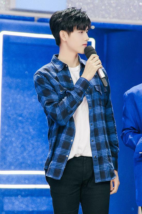 最新爆料陈飞宇固定女伴  第3张 最新爆料陈飞宇固定女伴  第3张