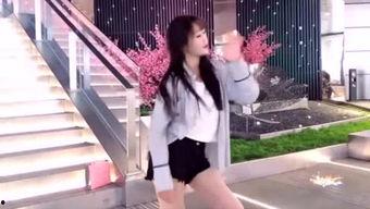 娱乐吃瓜酱拍照,娱乐吃瓜酱镜头下的娱乐圈瞬间  第2张 娱乐吃瓜酱拍照,娱乐吃瓜酱镜头下的娱乐圈瞬间  第2张