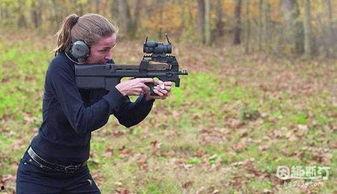 爆料全新枪械p90视频,震撼亮相,性能卓越引关注  第2张 爆料全新枪械p90视频,震撼亮相,性能卓越引关注  第2张