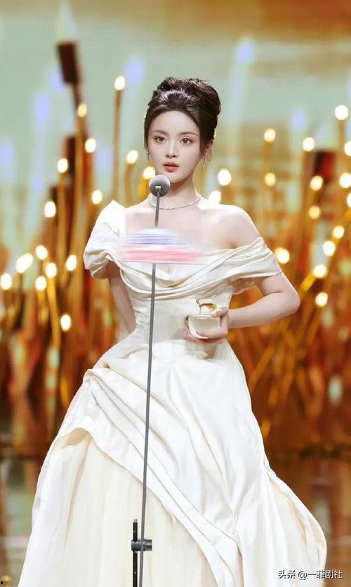 娱乐圈吃瓜爆料童瑶,揭秘背后真相与争议  第3张 娱乐圈吃瓜爆料童瑶,揭秘背后真相与争议  第3张