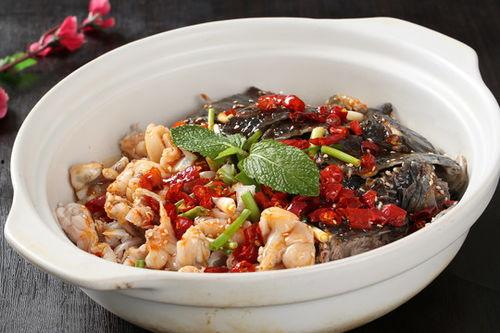 餐饮爆料牛蛙视频,从视频爆料看餐饮行业新趋势  第2张 餐饮爆料牛蛙视频,从视频爆料看餐饮行业新趋势  第2张