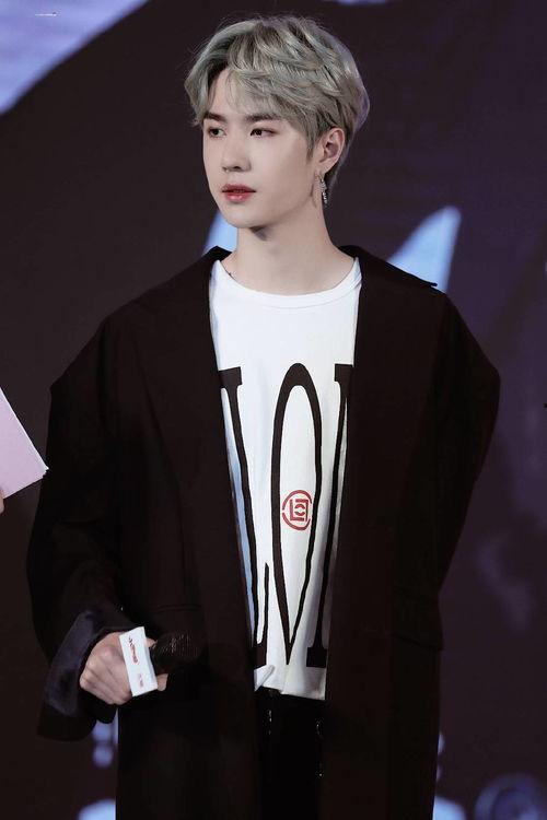 新瓜最新爆料王一博视频,揭秘背后惊人真相!  第2张 新瓜最新爆料王一博视频,揭秘背后惊人真相!  第2张