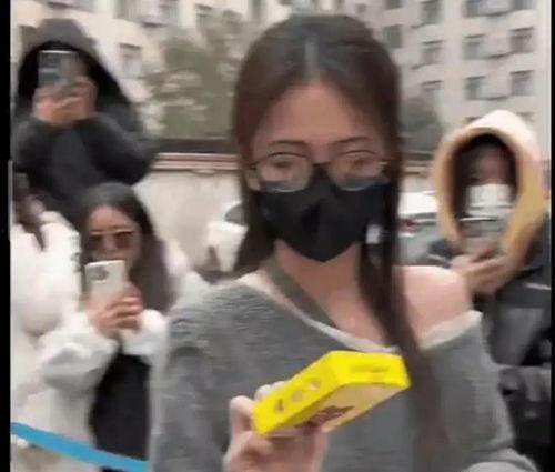 娱乐圈吃瓜爆料沙雕视频,沙雕视频背后的吃瓜风云  第3张 娱乐圈吃瓜爆料沙雕视频,沙雕视频背后的吃瓜风云  第3张