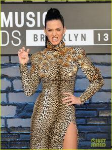 女明星红毯爆料图片视频,女明星惊艳亮相,揭秘幕后花絮与时尚对决  第3张 女明星红毯爆料图片视频,女明星惊艳亮相,揭秘幕后花絮与时尚对决  第3张