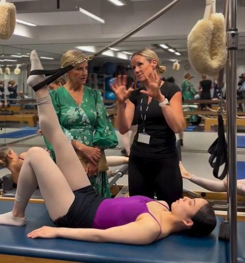 芭蕾舞爆料视频,独家爆料视频带你领略舞者风采  第2张 芭蕾舞爆料视频,独家爆料视频带你领略舞者风采  第2张